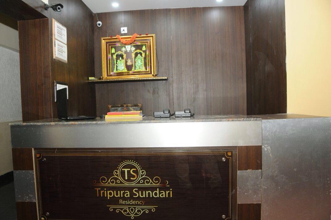 Tripura Sundari Residency Hotel Madanapalle Exterior foto