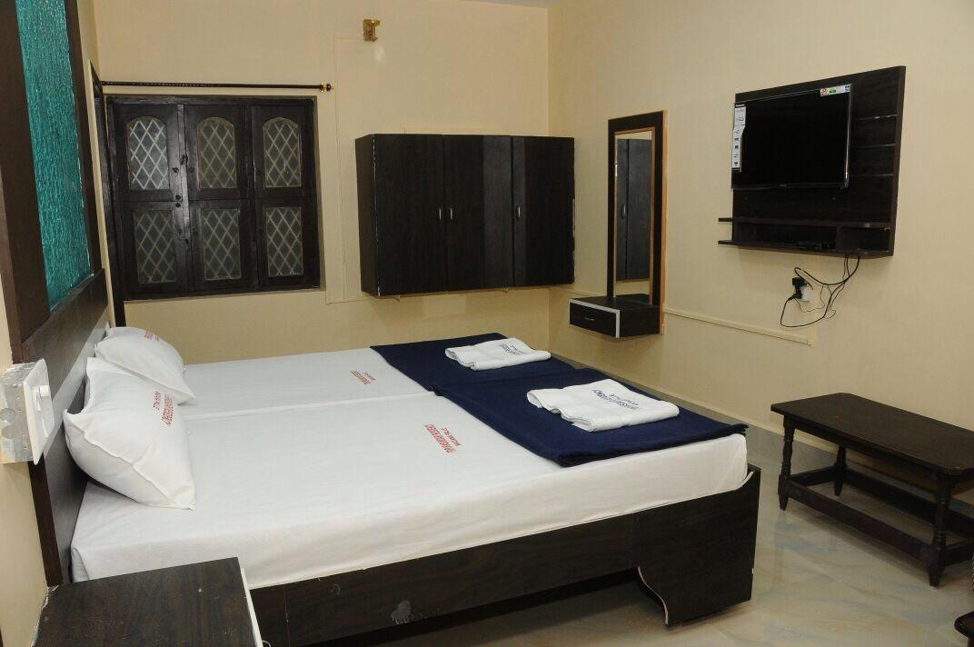 Tripura Sundari Residency Hotel Madanapalle Exterior foto