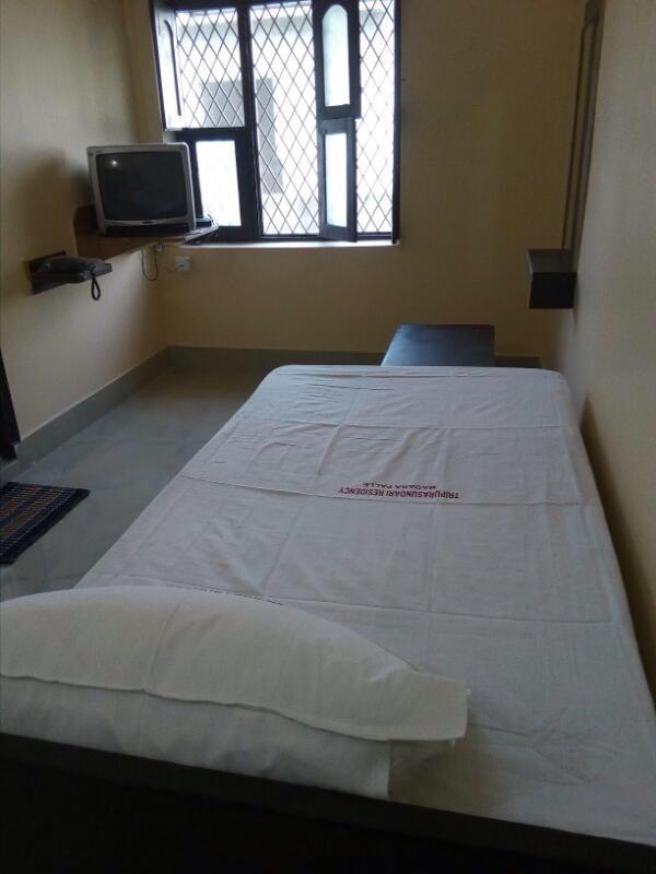 Tripura Sundari Residency Hotel Madanapalle Exterior foto